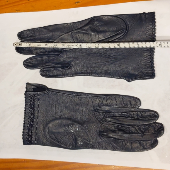 Vintage black leather gloves - Picture 2 of 6